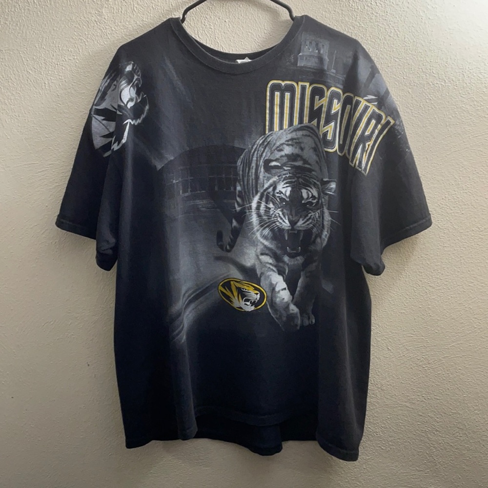 Vintage Missouri tigers shirt